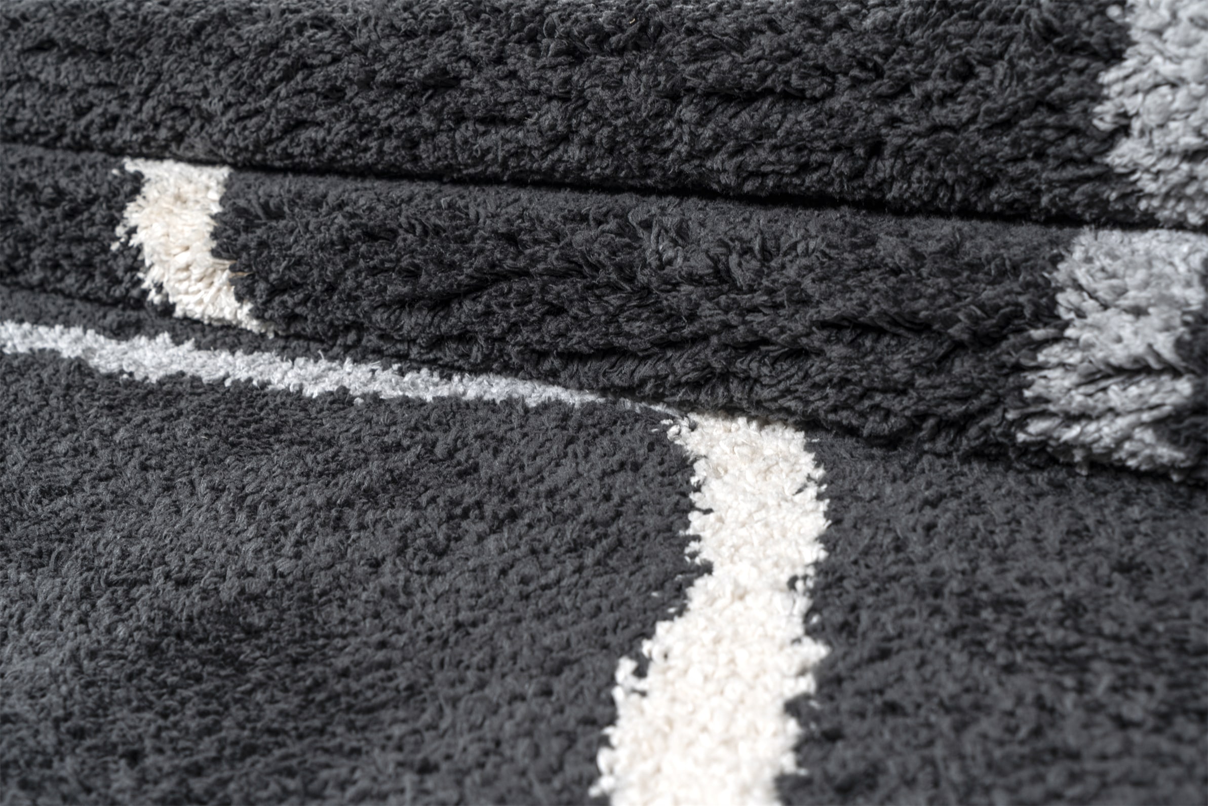 Cruz Rug - Black 01 - Image 7