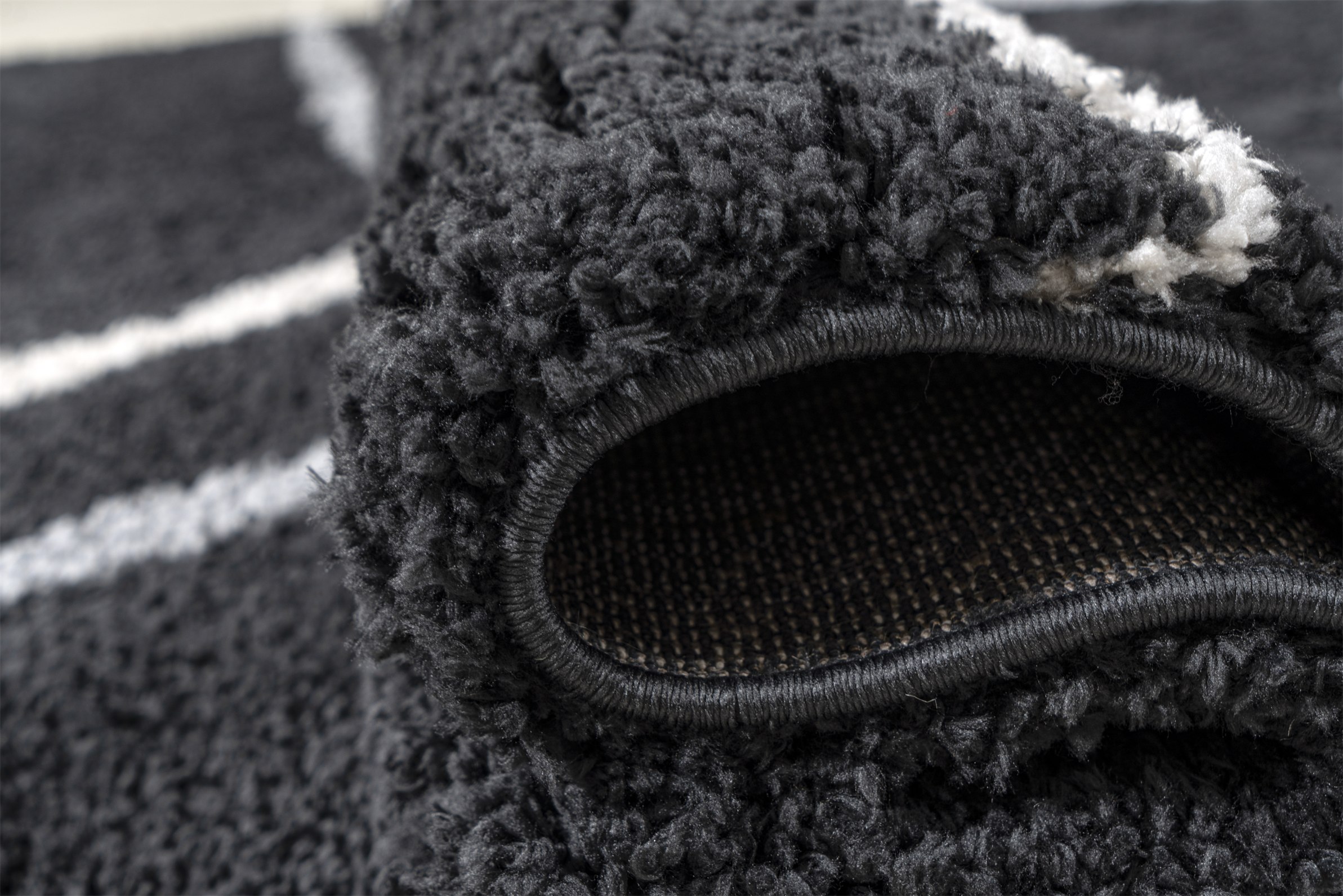 Cruz Rug - Black 01 - Image 6