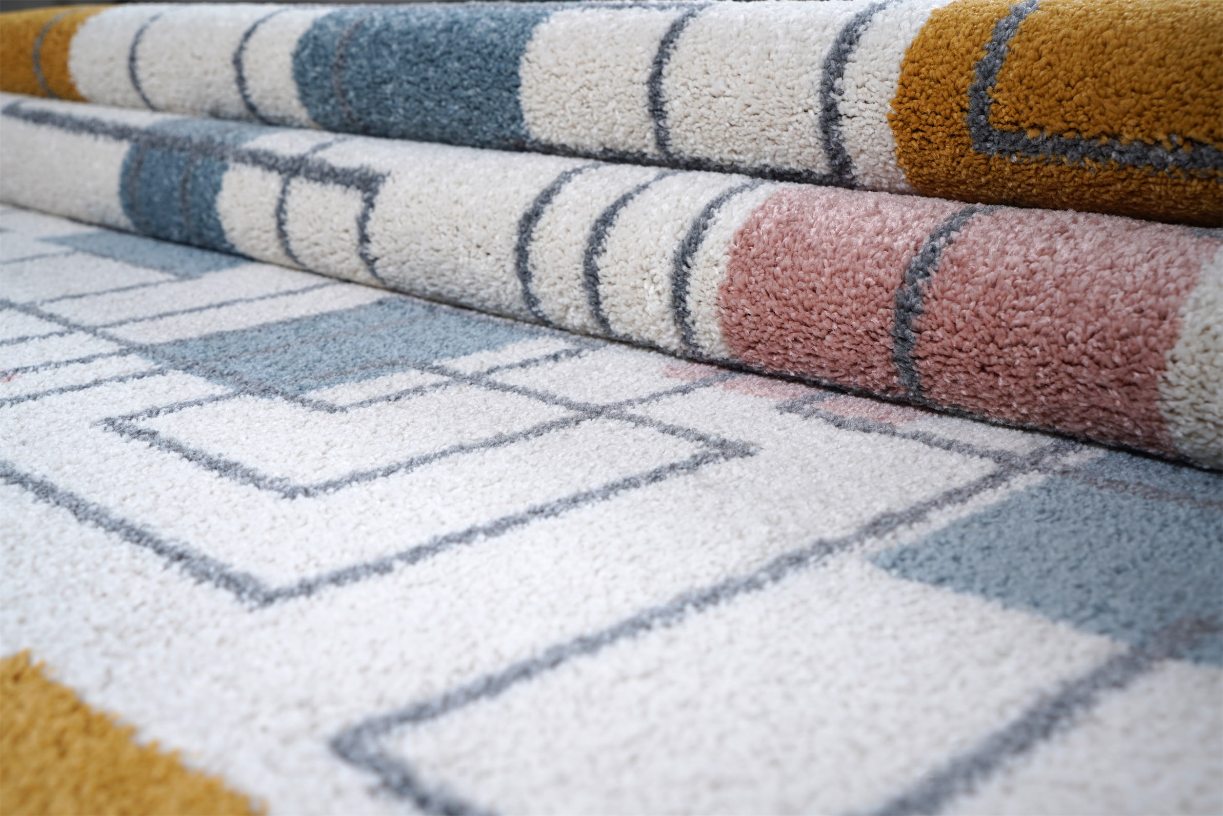 Aspire Rug - Coral - Image 5